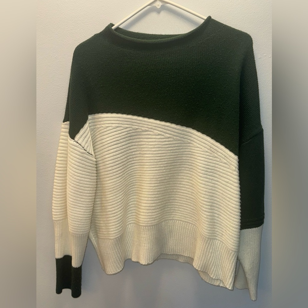 SHEIN Two-Tone Green and Cream Sweater